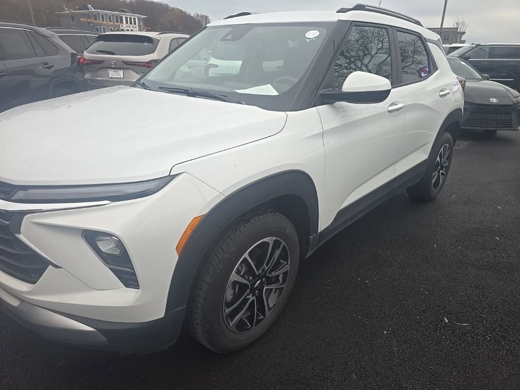 Thumbnail: 2025 Chevrolet TrailBlazer - 1