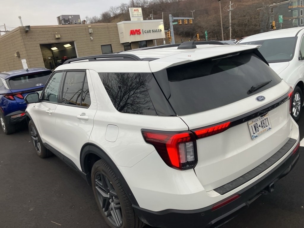 Thumbnail: 2025 Ford Explorer - 4