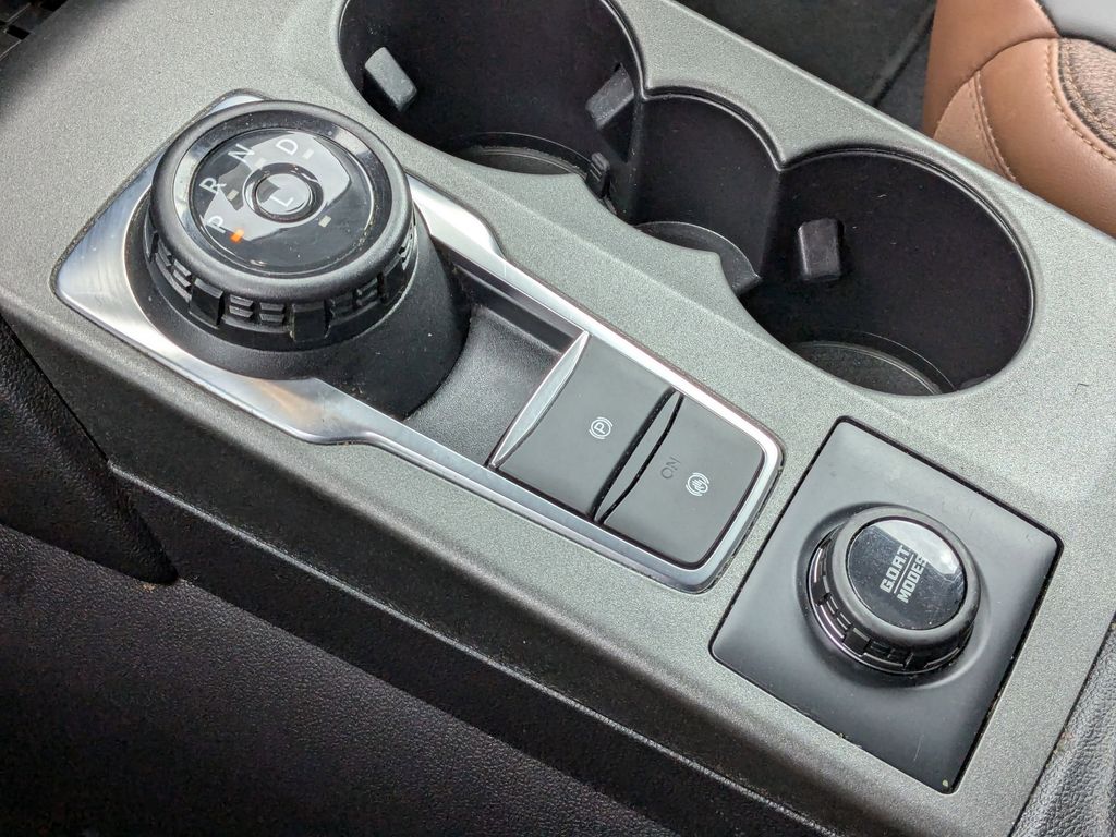 Thumbnail: 2025 Ford Bronco Sport - 24