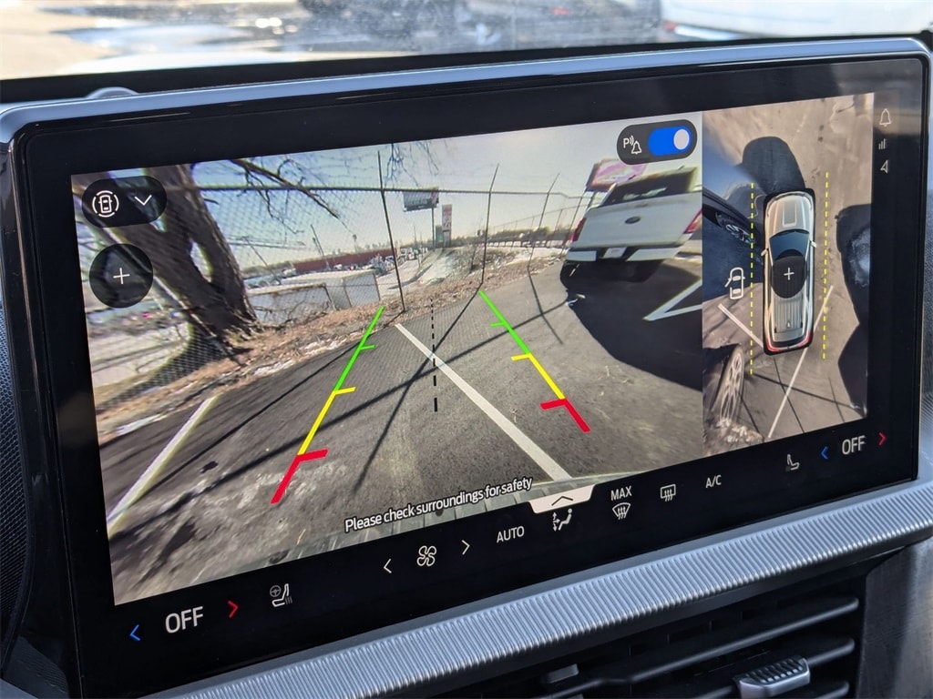 Thumbnail: 2025 Ford Explorer - 25