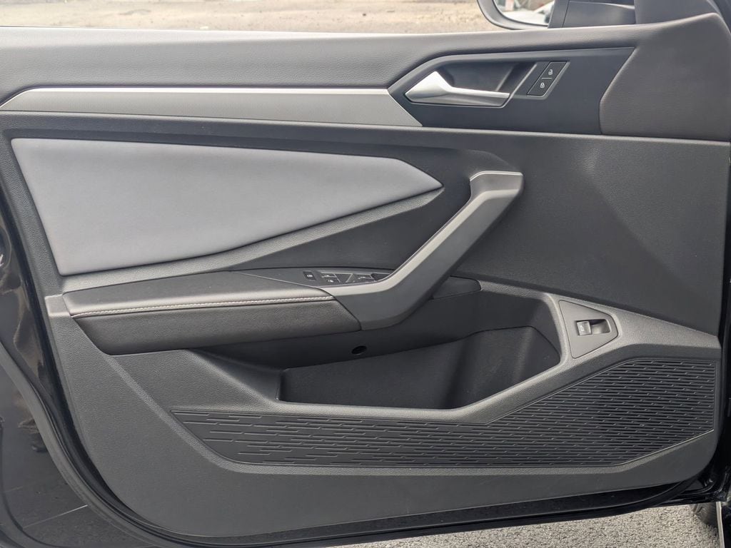 Thumbnail: 2025 Volkswagen Jetta - 13