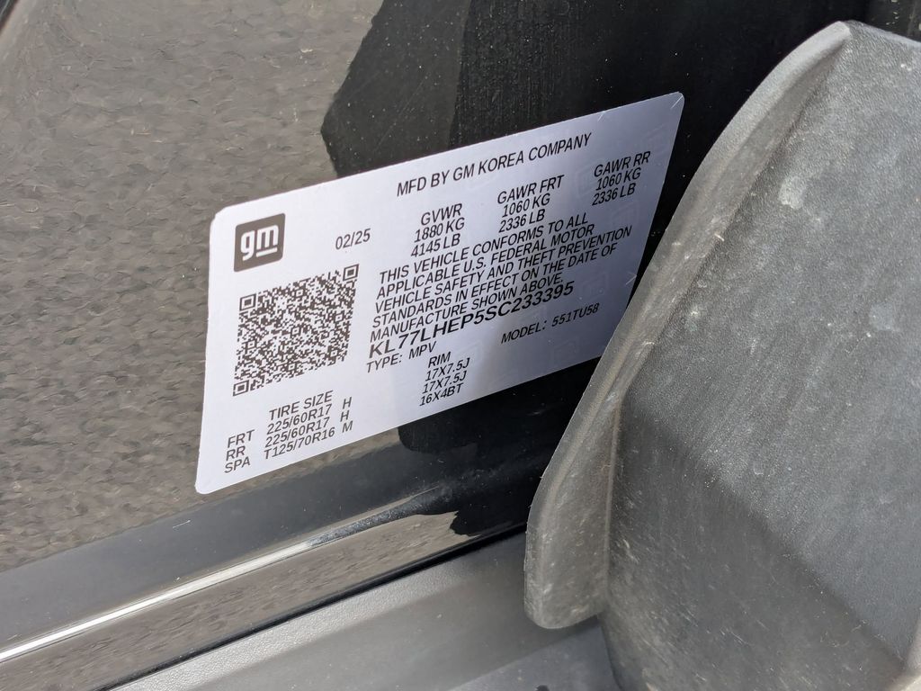 Thumbnail: 2025 Chevrolet Trax - 33