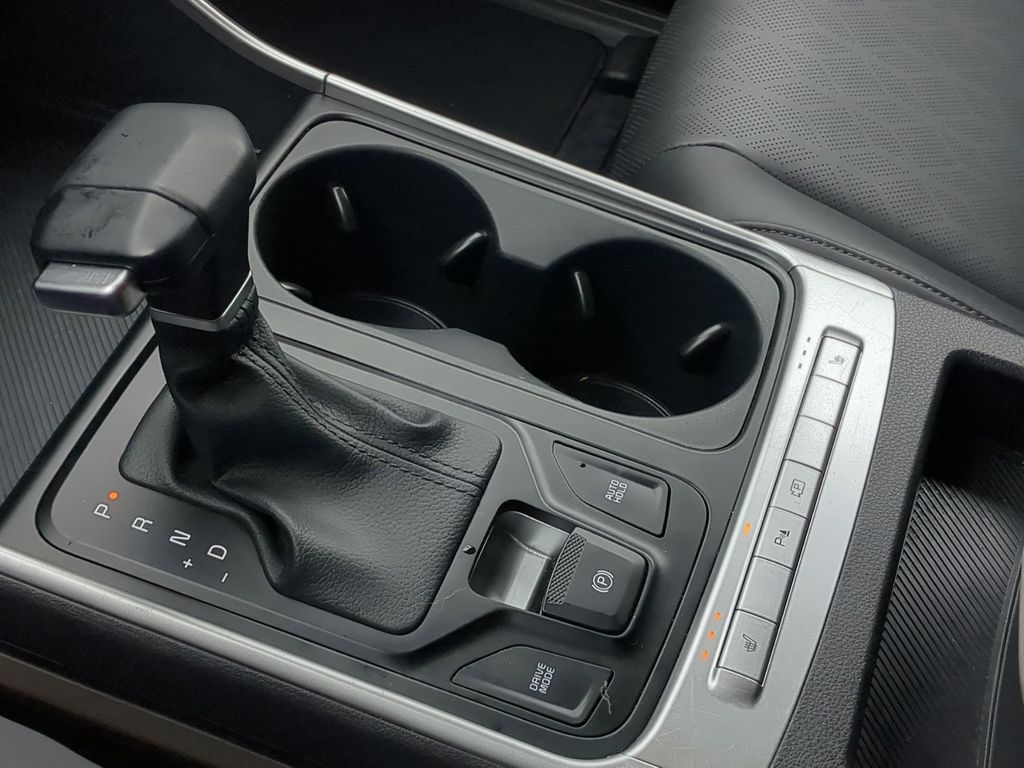 Thumbnail: 2025 Kia Carnival - 20