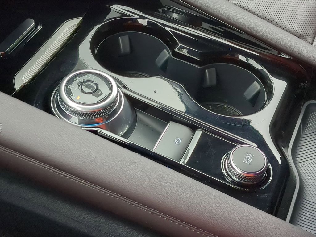 Thumbnail: 2025 Ford Explorer - 20