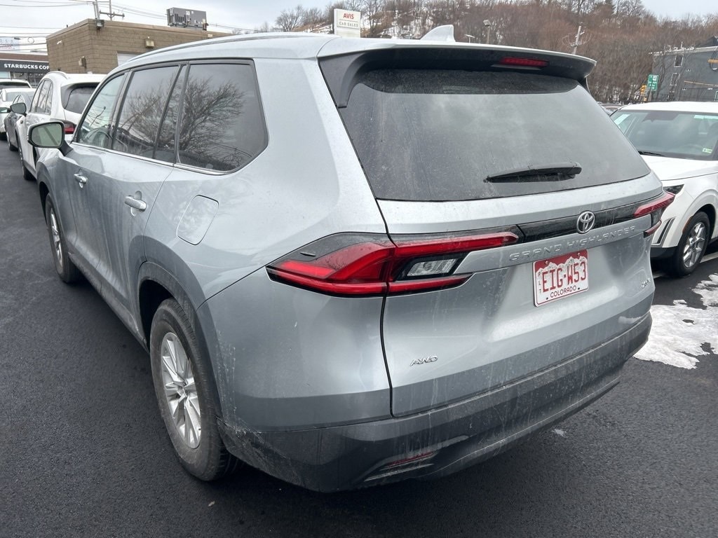Thumbnail: 2025 Toyota Grand Highlander - 4
