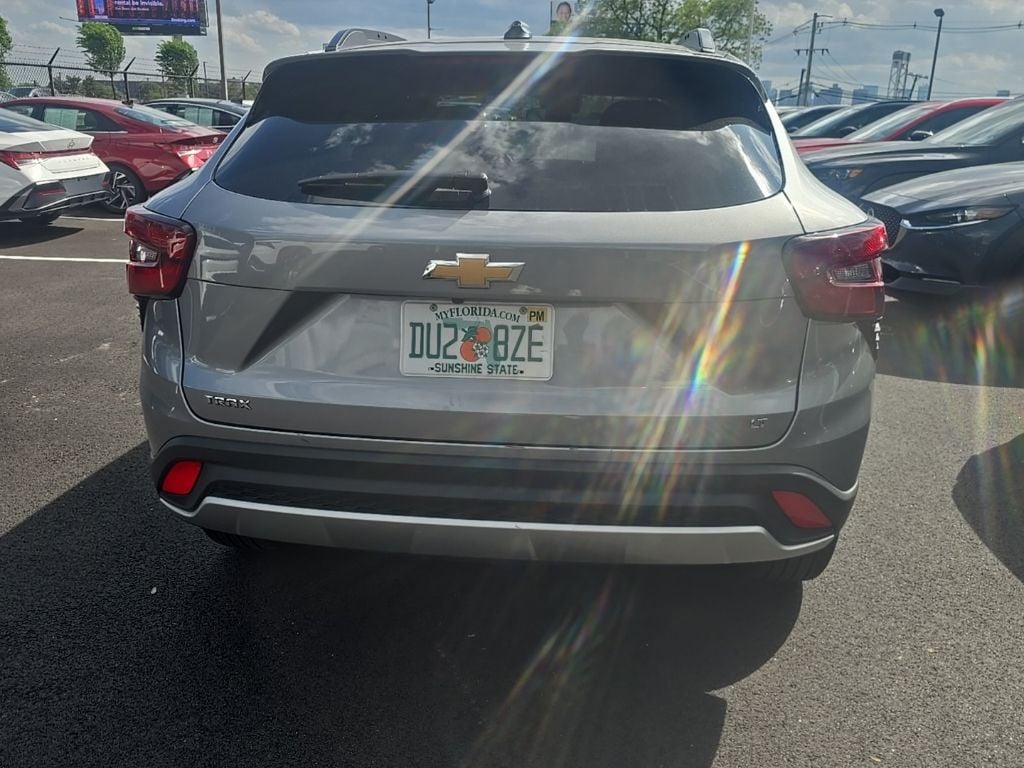 Thumbnail: 2025 Chevrolet Trax - 6