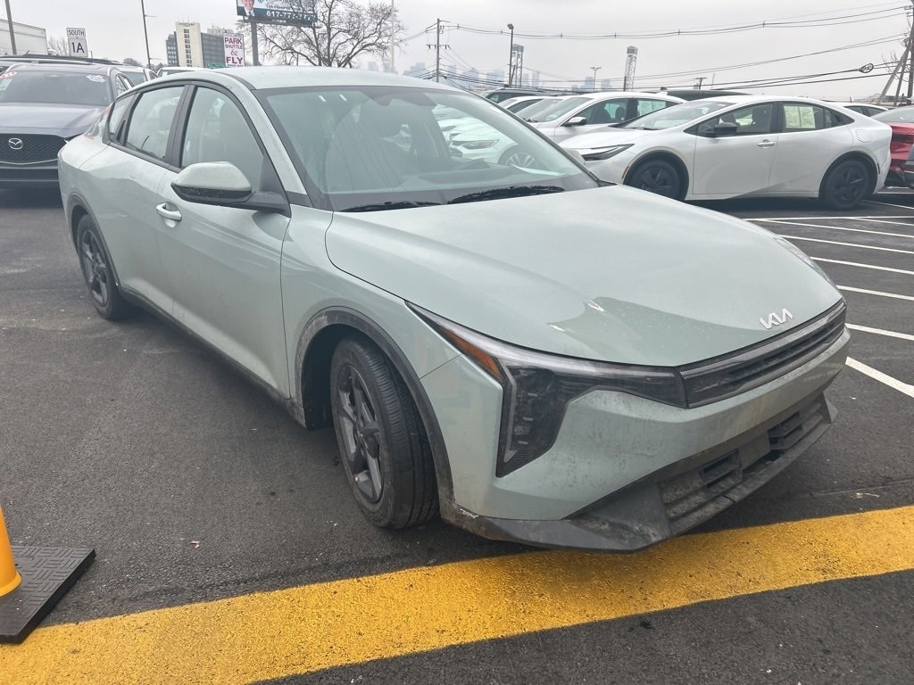 Certified 2025 Kia K4 LXS Sedan