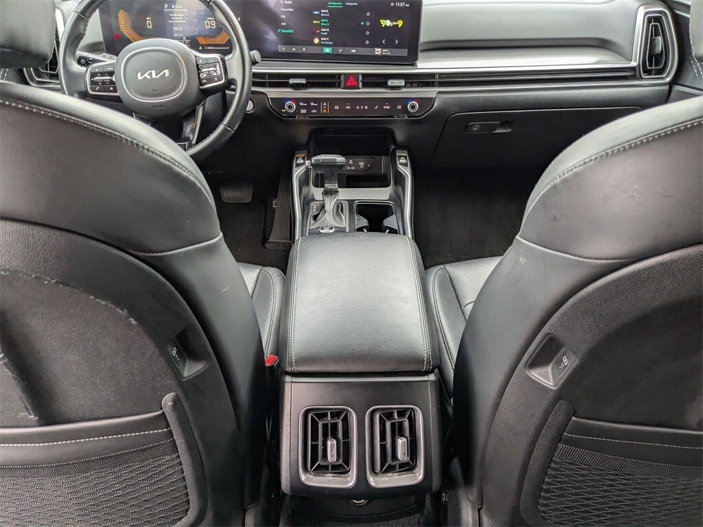 Thumbnail: 2024 Kia Sorento - 35