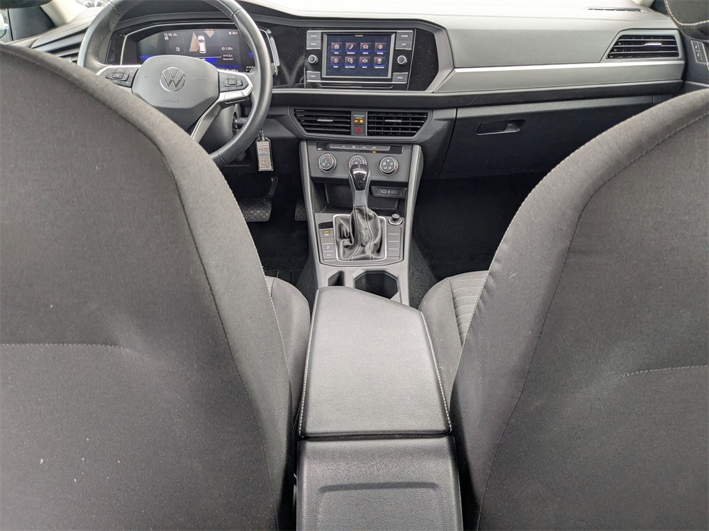 Thumbnail: 2024 Volkswagen Jetta - 29