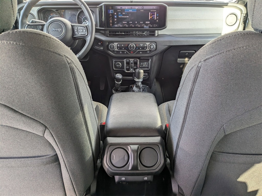 Thumbnail: 2024 Jeep Wrangler - 30