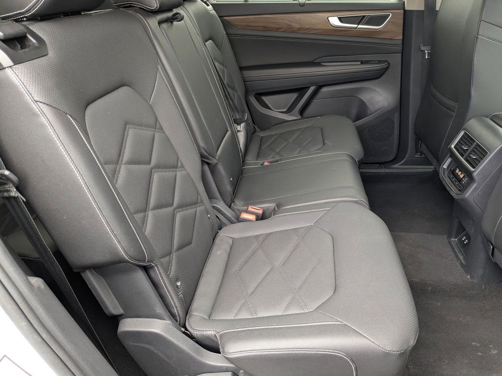 Thumbnail: 2025 Volkswagen Atlas - 31