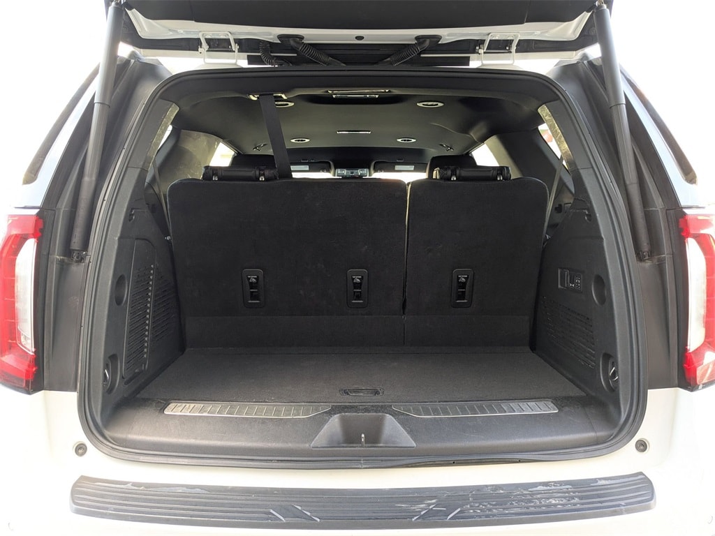 Thumbnail: 2023 GMC Yukon - 35