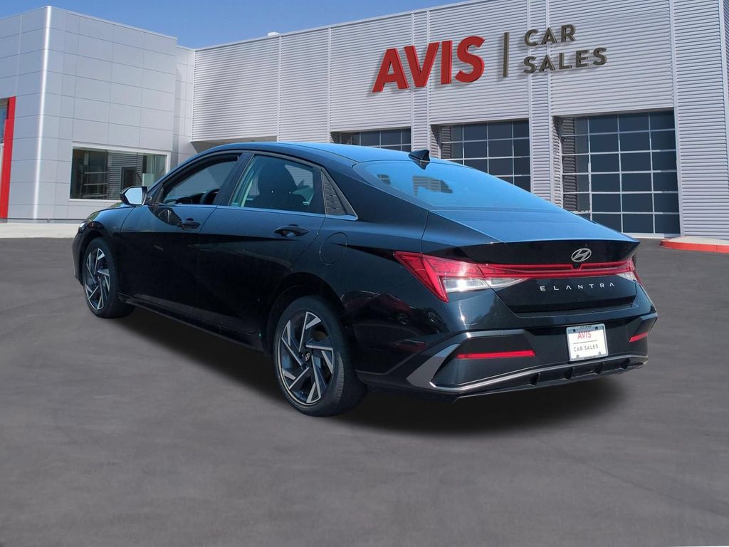 Thumbnail: 2025 Hyundai Elantra - 9