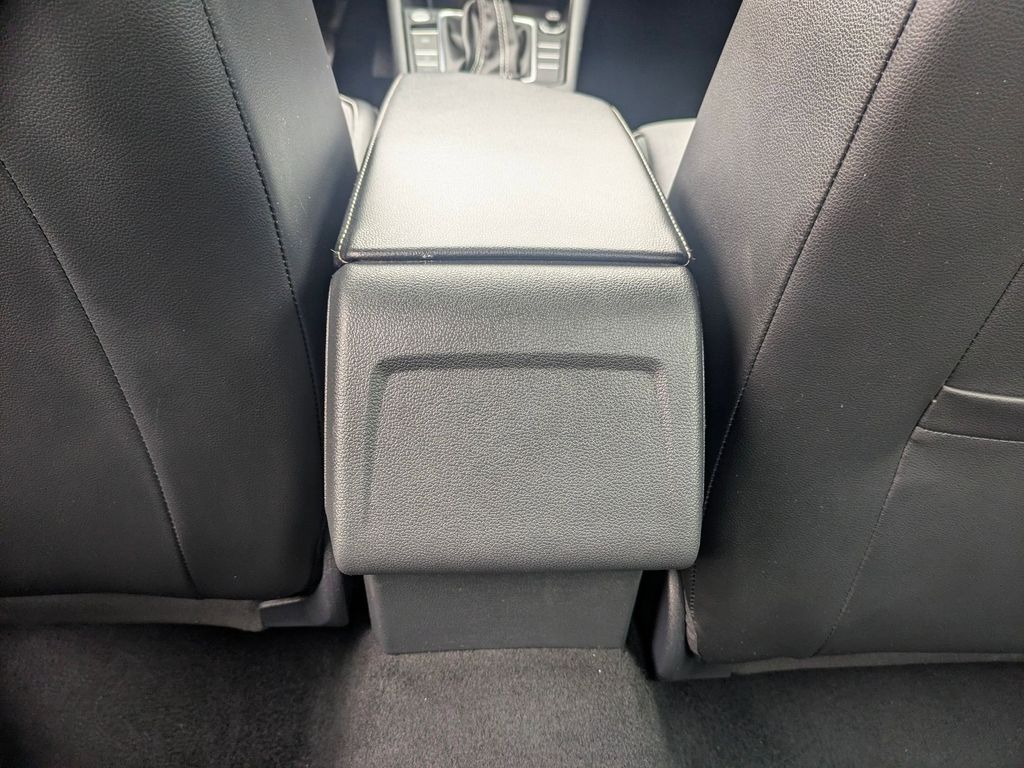 Thumbnail: 2025 Volkswagen Jetta - 31