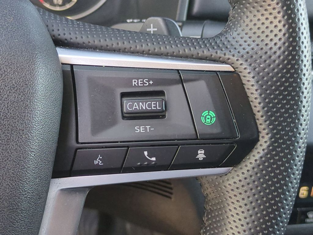 Thumbnail: 2025 Mitsubishi Outlander - 22