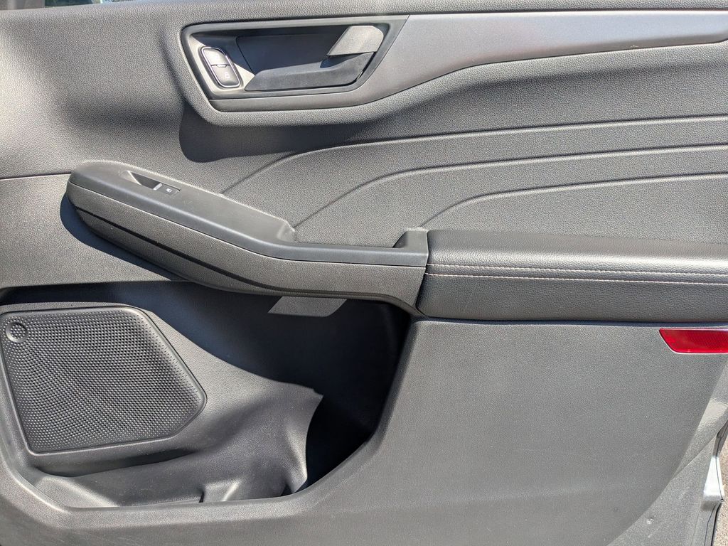 Thumbnail: 2025 Ford Escape - 28