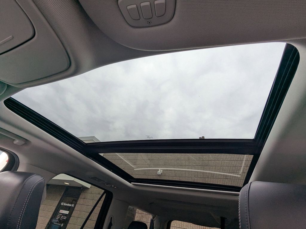 Thumbnail: 2025 Ford Expedition MAX - 42