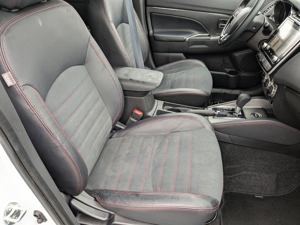 Thumbnail: 2025 Mitsubishi Outlander Sport - 31