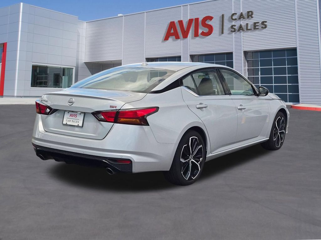 Thumbnail: 2025 Nissan Altima - 5