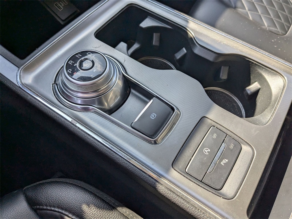 Thumbnail: 2024 Ford Edge - 23