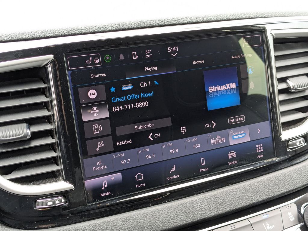 Thumbnail: 2024 Chrysler Pacifica - 22