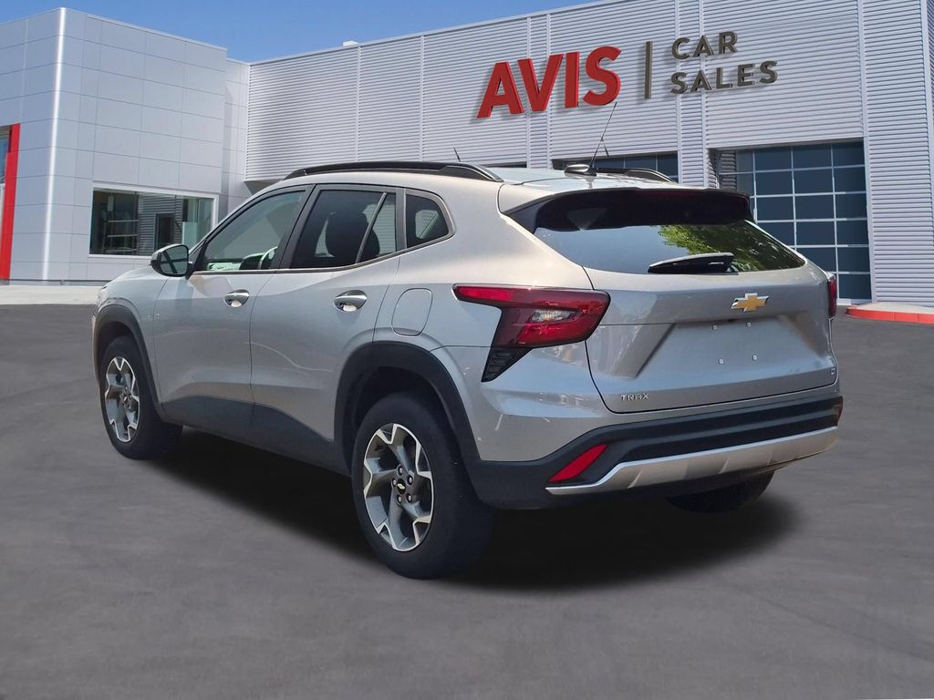Thumbnail: 2025 Chevrolet Trax - 9