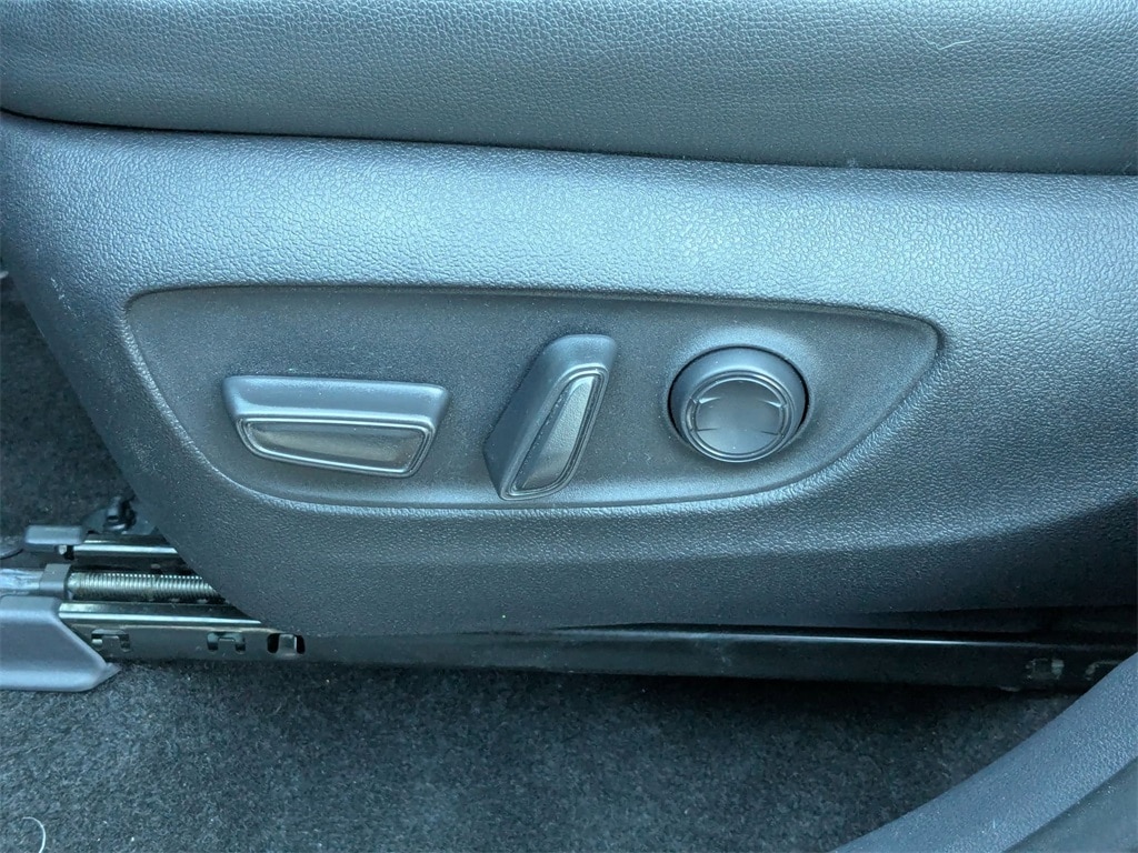 Thumbnail: 2025 Toyota Grand Highlander - 16