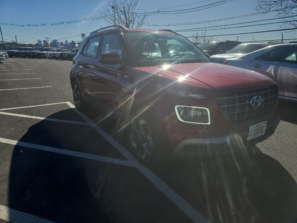 Thumbnail: 2025 Hyundai Venue - 3