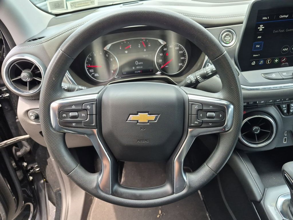 Thumbnail: 2025 Chevrolet Blazer - 22