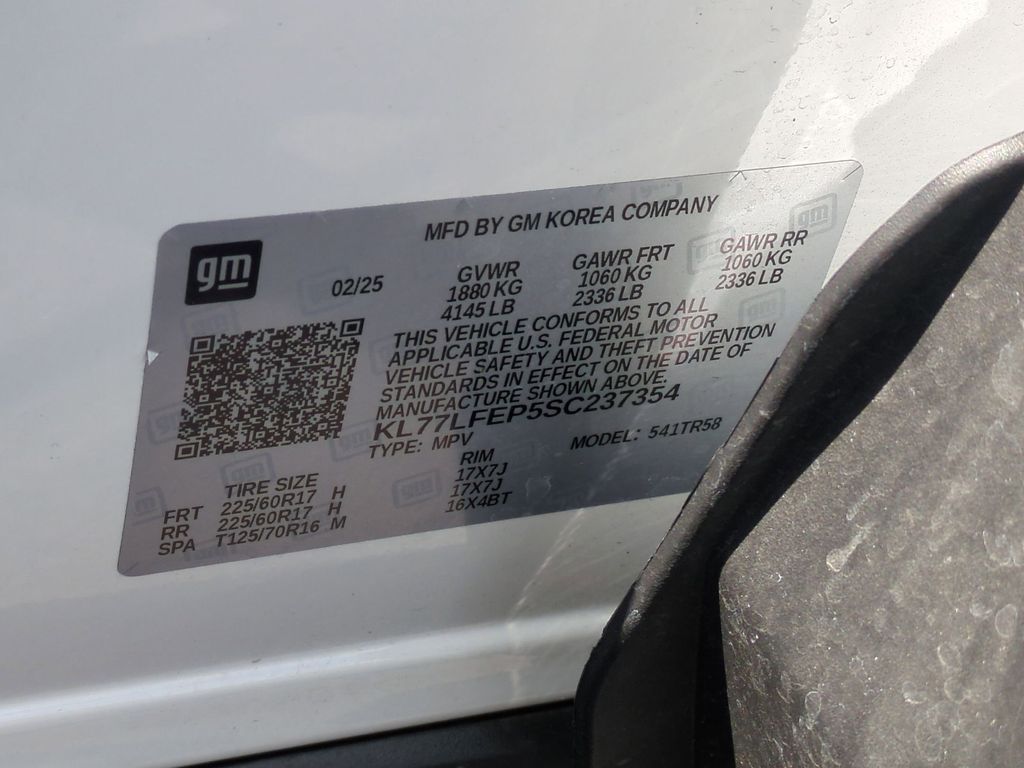 Thumbnail: 2025 Chevrolet Trax - 28