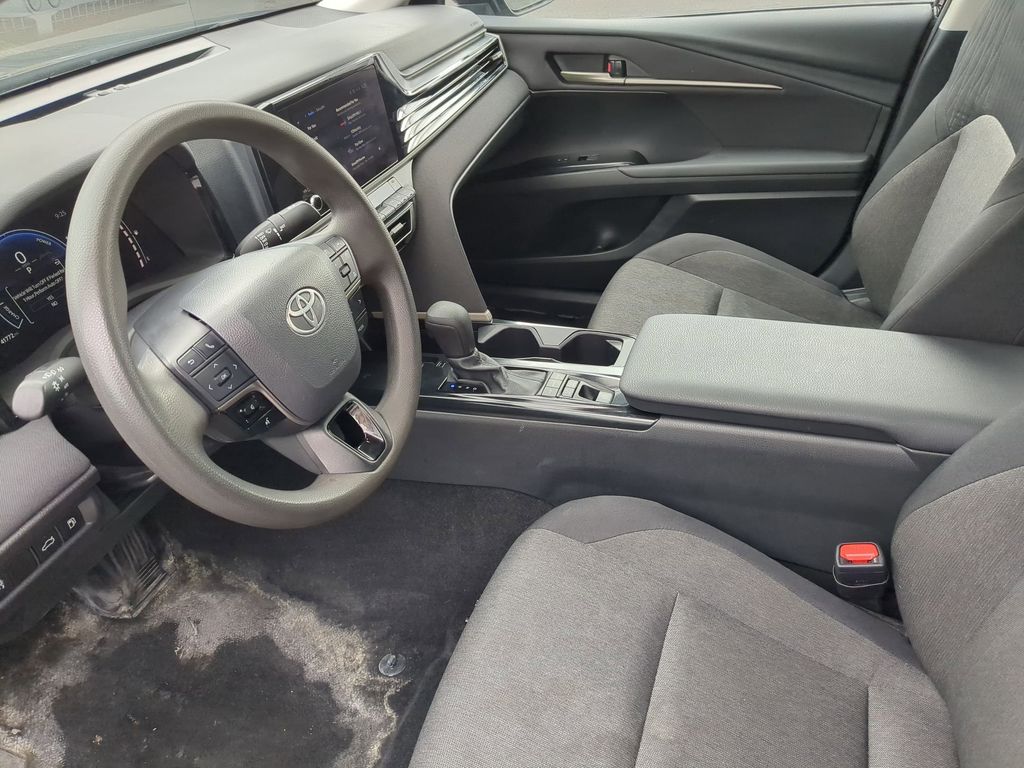 Thumbnail: 2025 Toyota Camry - 14