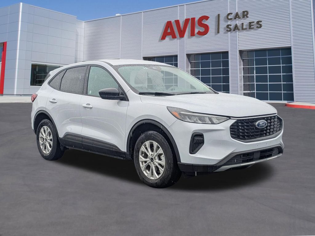Thumbnail: 2025 Ford Escape - 9