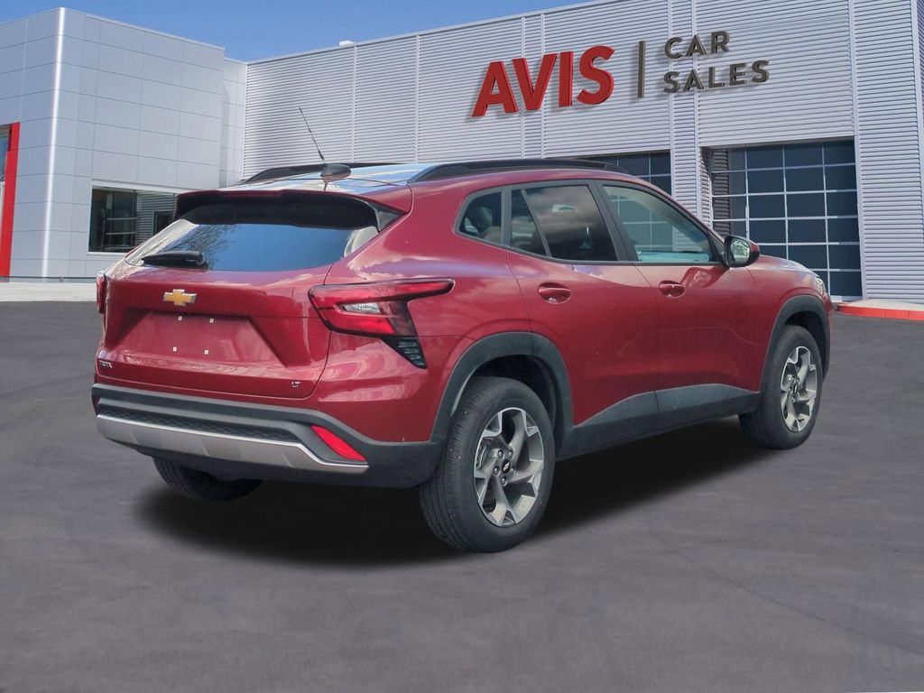 Thumbnail: 2025 Chevrolet Trax - 6