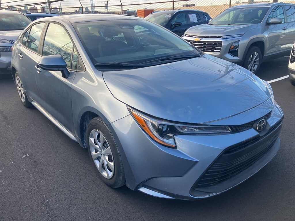Certified 2025 Toyota Corolla LE Sedan