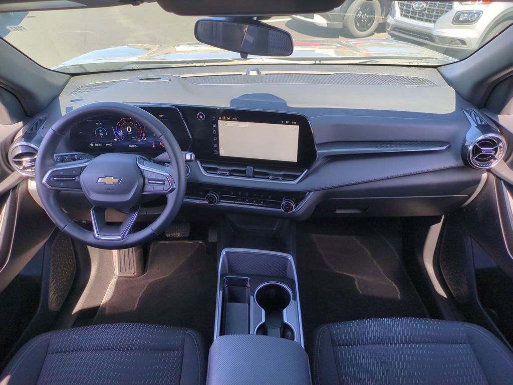 Thumbnail: 2025 Chevrolet Equinox - 21
