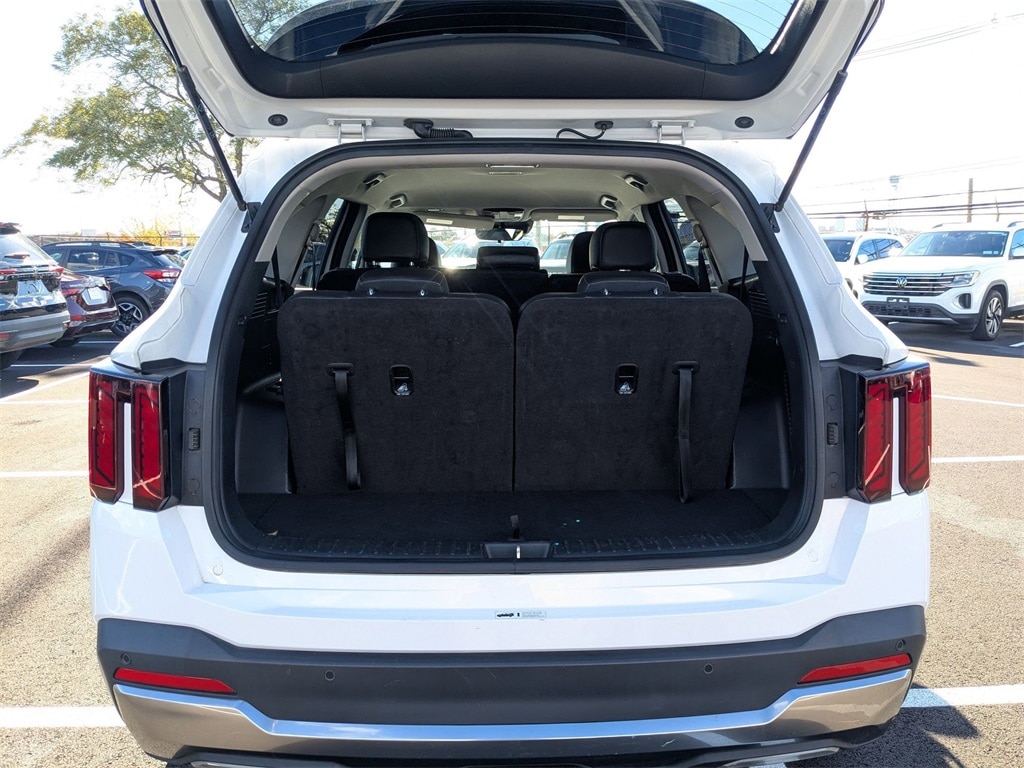 Thumbnail: 2024 Kia Sorento - 36