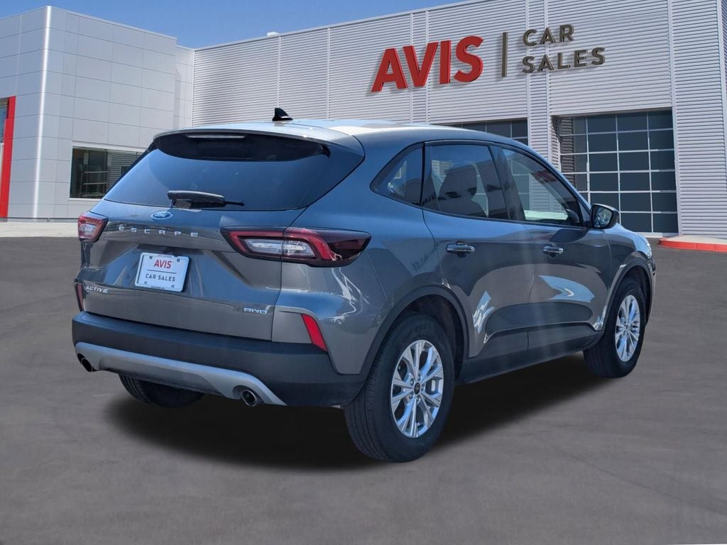 Thumbnail: 2025 Ford Escape - 6