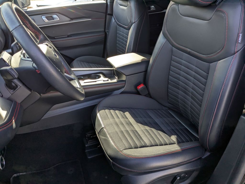 Thumbnail: 2025 Ford Explorer - 16