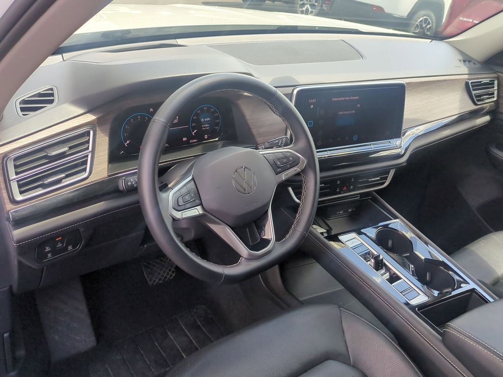 Thumbnail: 2025 Volkswagen Atlas - 13