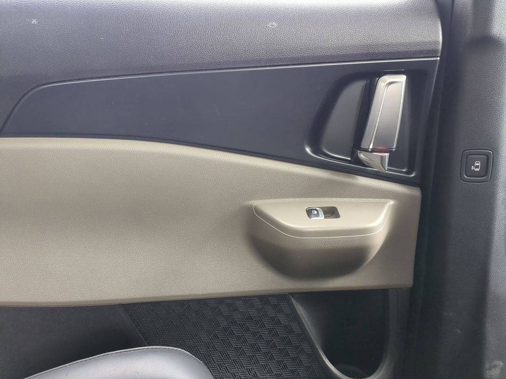 Thumbnail: 2025 Kia Carnival - 26