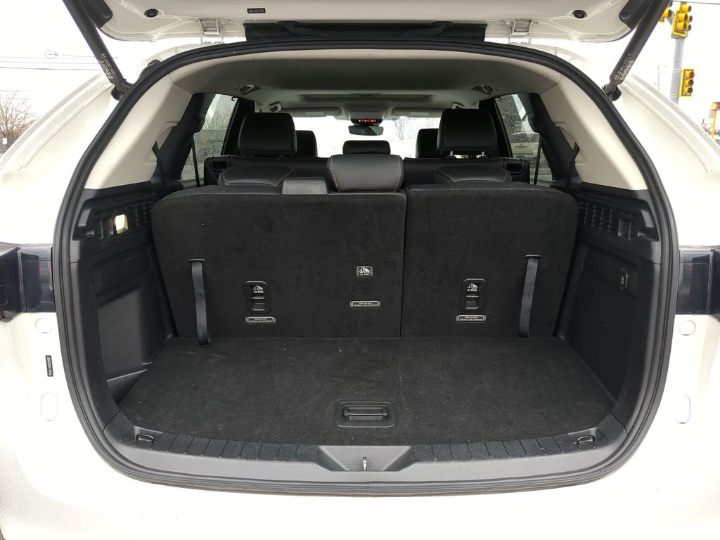 Thumbnail: 2024 Mazda CX-90 - 29