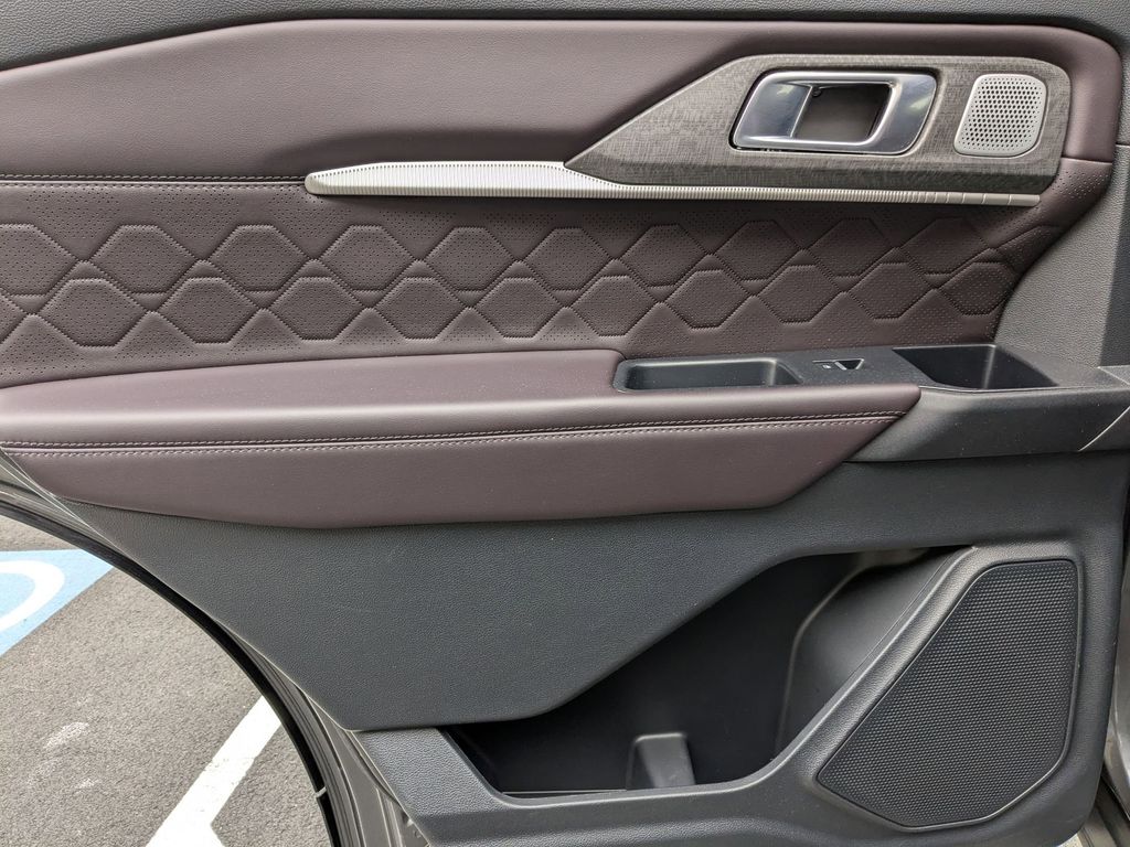 Thumbnail: 2025 Ford Explorer - 25