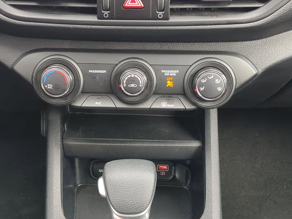 Thumbnail: 2024 Kia Forte - 20