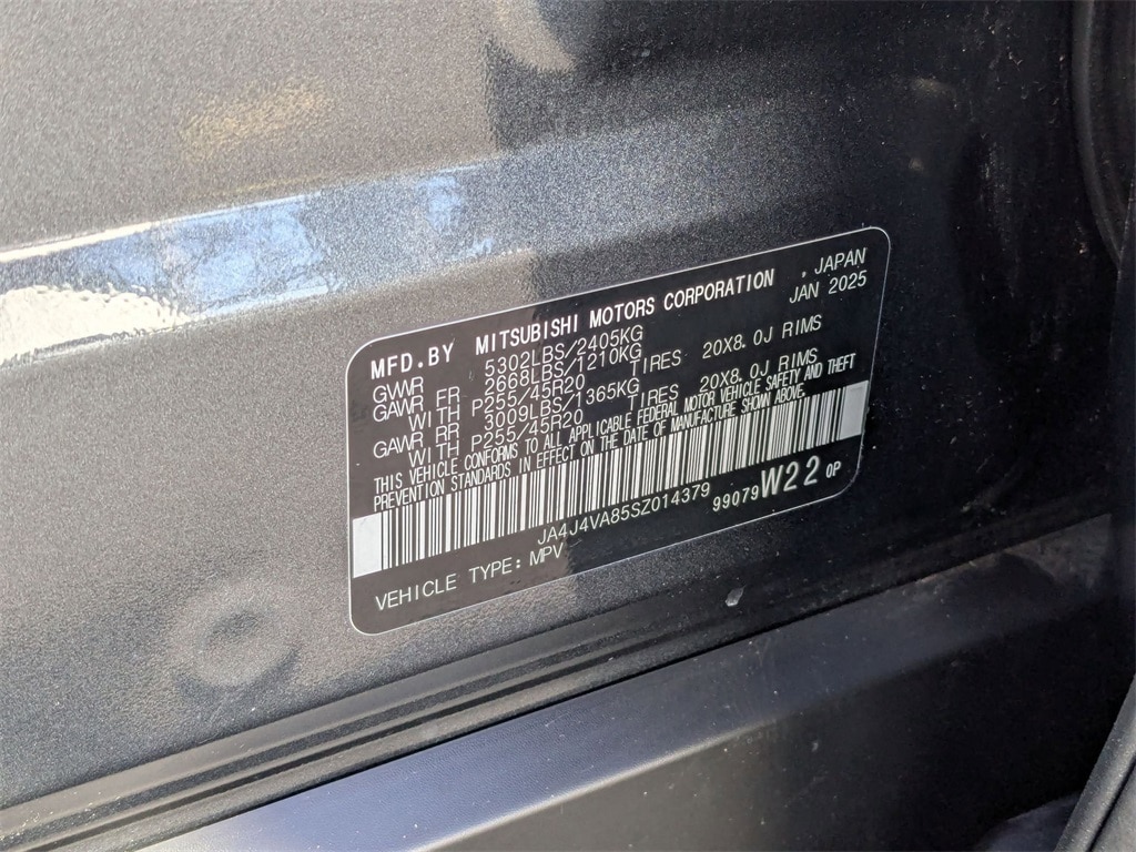 Thumbnail: 2025 Mitsubishi Outlander - 21