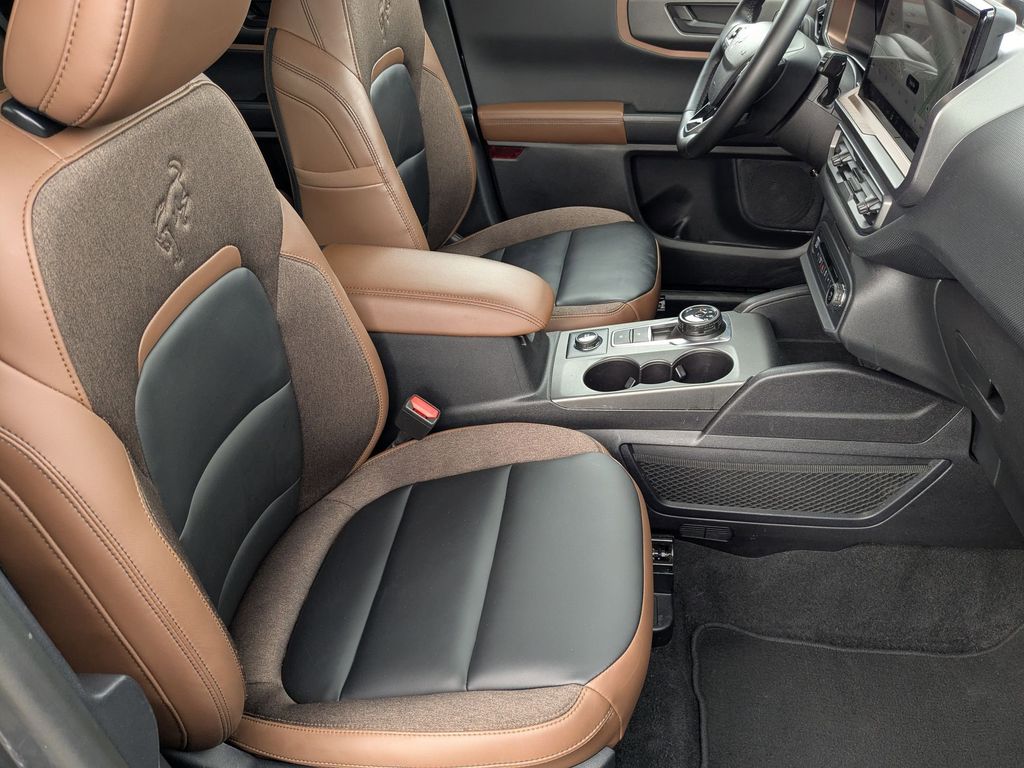 Thumbnail: 2025 Ford Bronco Sport - 33