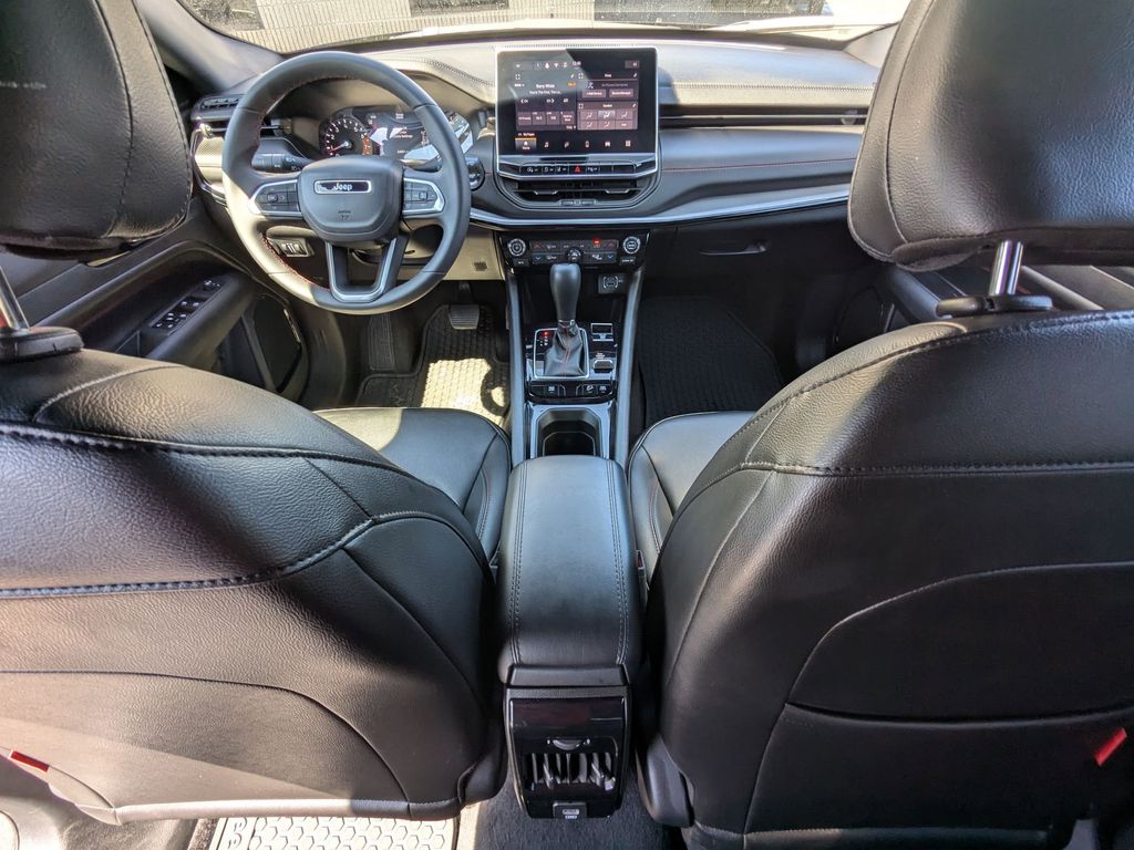 Thumbnail: 2025 Jeep Compass - 26