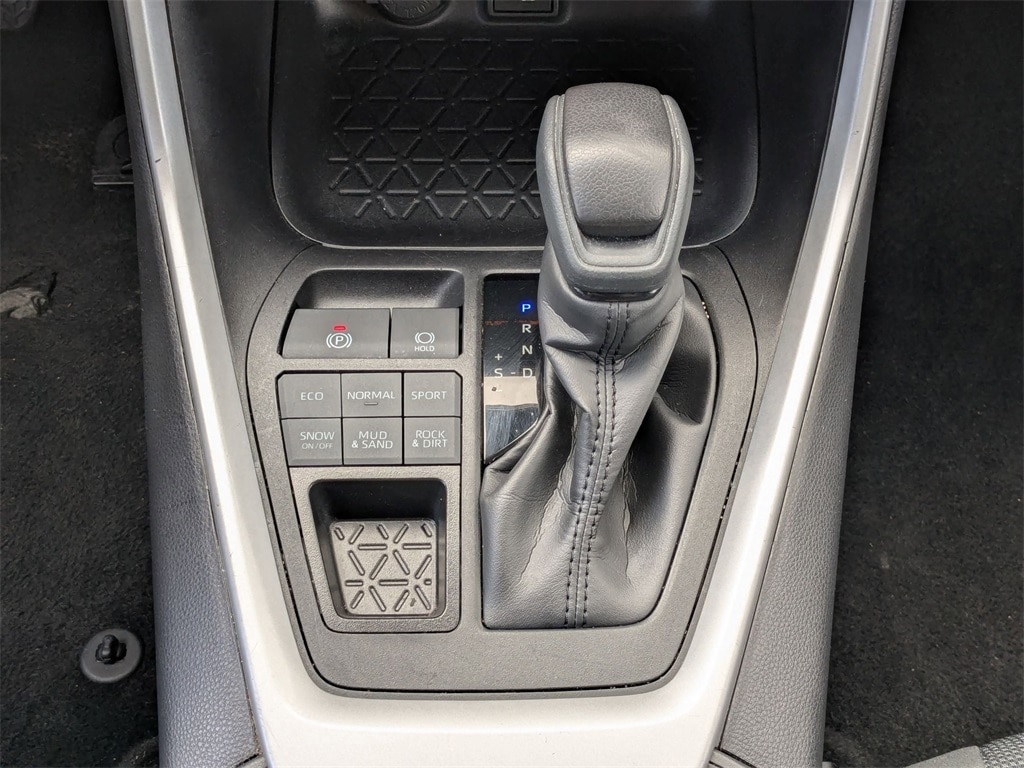 Thumbnail: 2024 Toyota RAV4 - 28