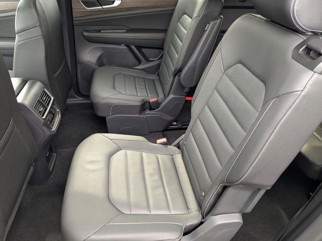 Thumbnail: 2025 Volkswagen Atlas - 26