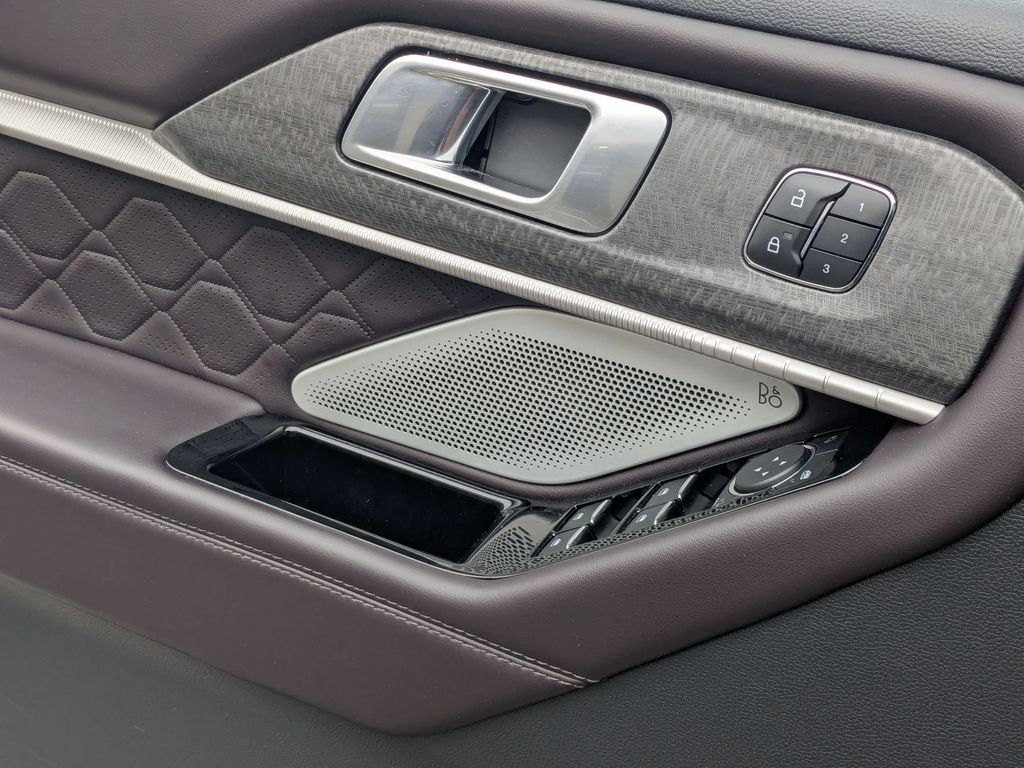 Thumbnail: 2025 Ford Explorer - 13