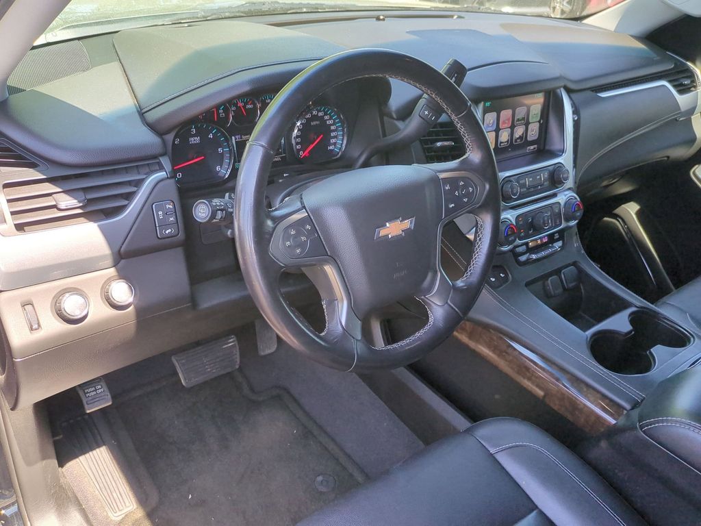 Thumbnail: 2019 Chevrolet Tahoe - 15